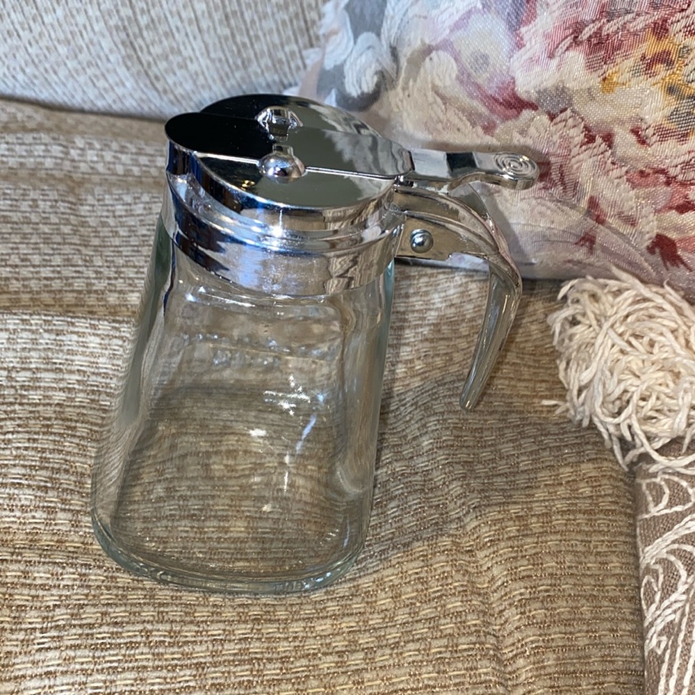 🤍🩶🤍EUC Glass Syrup Dispenser